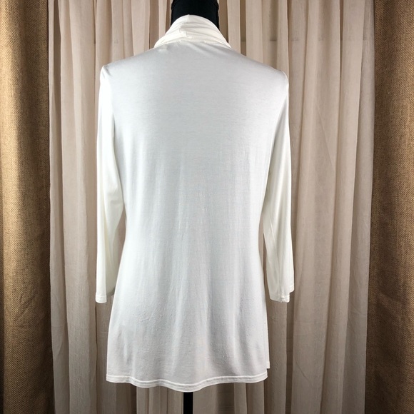 Cyrus Winter White Shrug - Picture 4 of 7